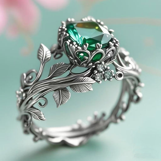 Ring Hot Selling Totem Ring Creative Retro Alloy Inlaid Green Crystal Ring
