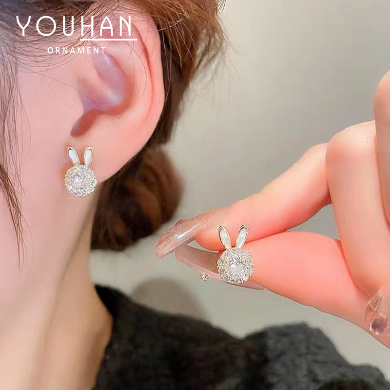 Copper Gold-plated Micro-inlaid Zircon Rotating Rabbit Earrings